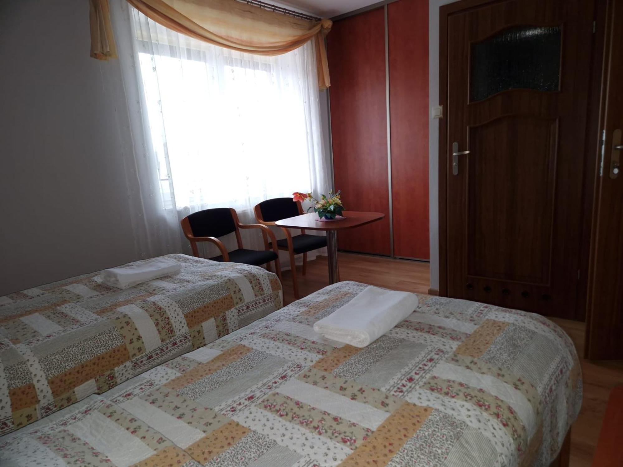 Gosciniec Ustrzycki Hotel อุสชิกีดอลเน ภายนอก รูปภาพ